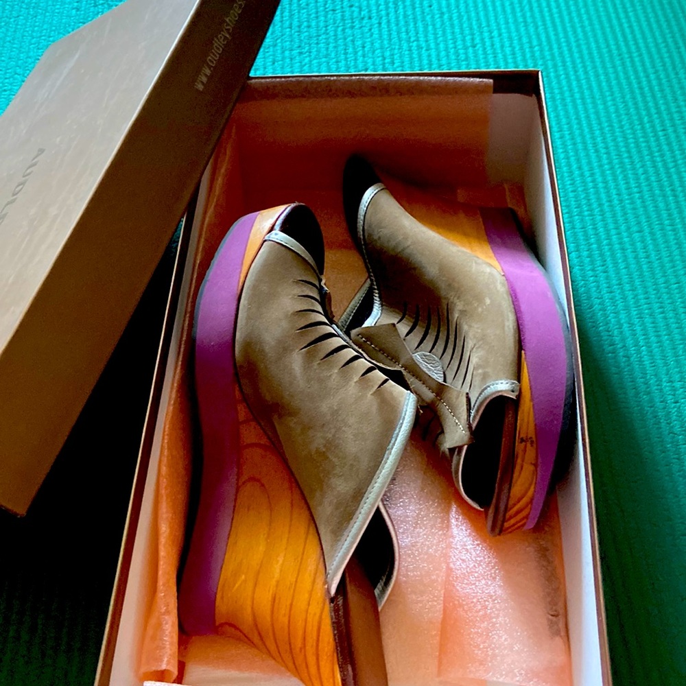 Audley London Tan/Purple/Silver Wicked Gorgeous & Unique Wedges - Eu 37.5